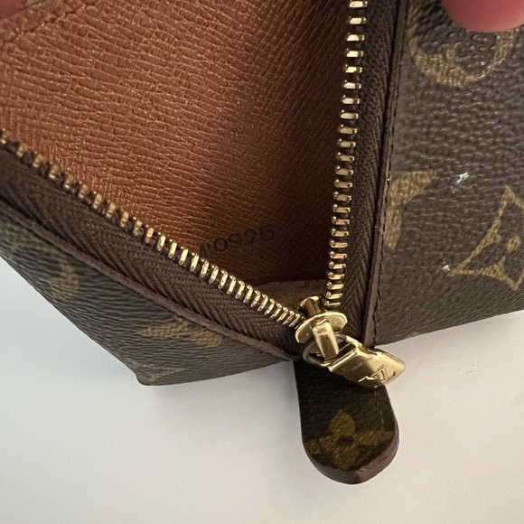 Cosmetic Pouch Gm - Picture 9 of 9